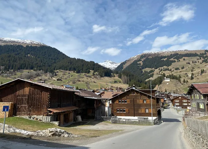 Hoch über dem Rheintal